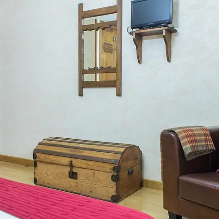 El Capricho * Otero de Herreros